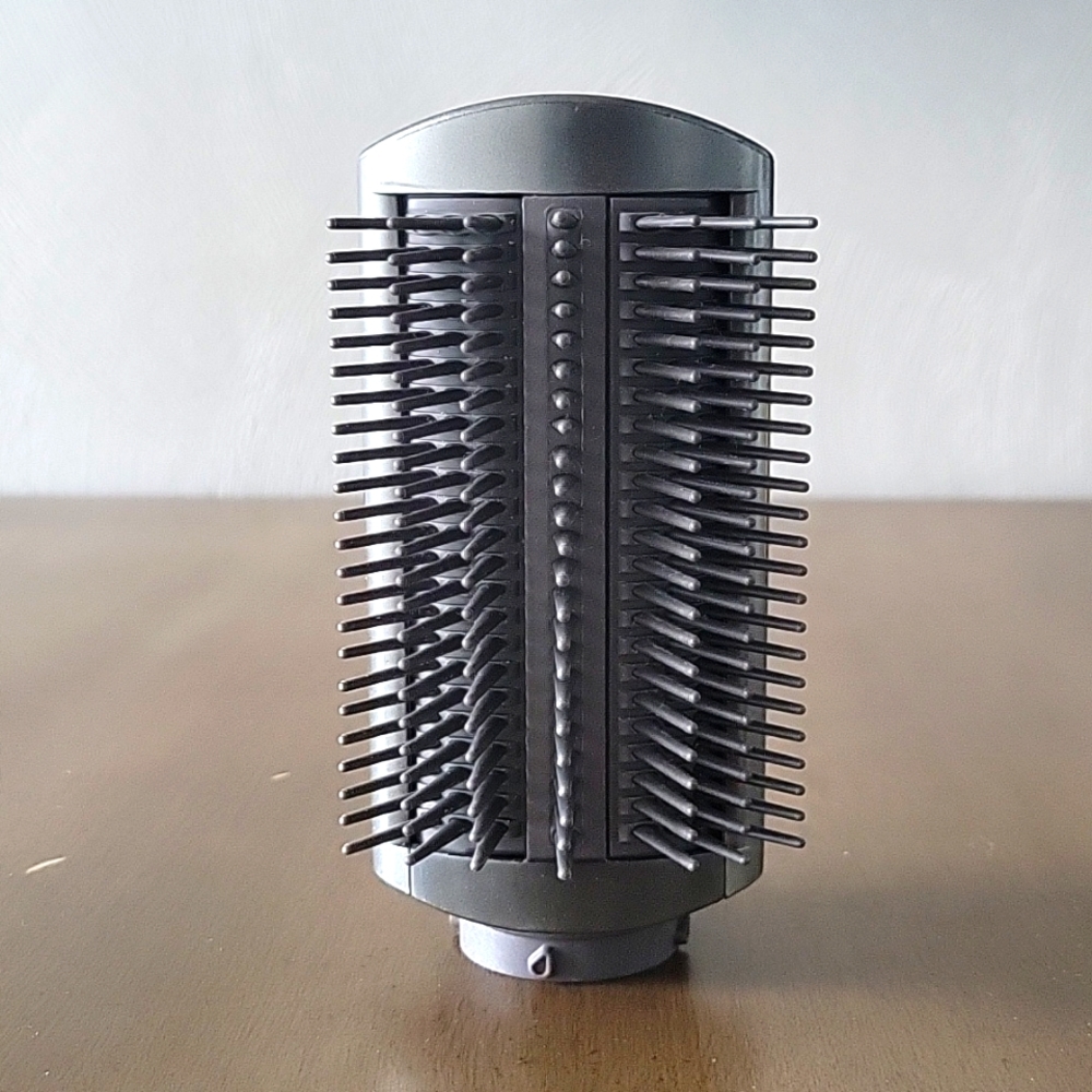 Dyson airwrap firm smoothing brush